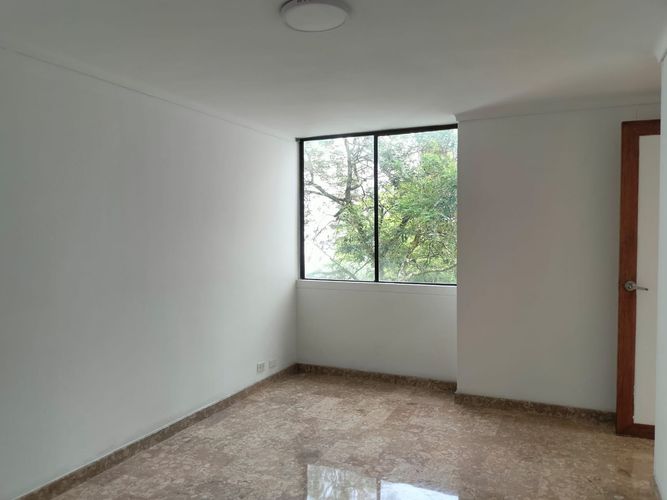 Apartamento de 3 alcobas en arriendo en El Poblado, Medellín, 118 m² · foto 13 de 14