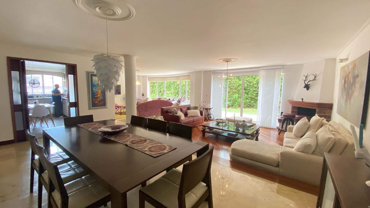 Casa en venta en El Poblado, Medellín 2