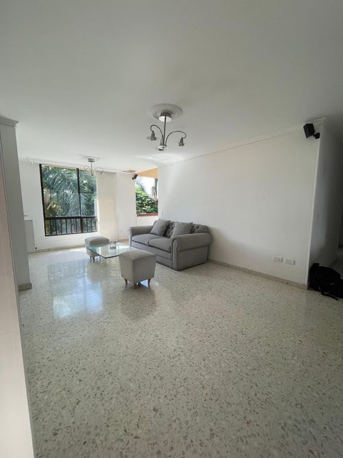 Apartamento de 3 alcobas en venta en La Flora, Cali, 87 m² · foto 4 de 18