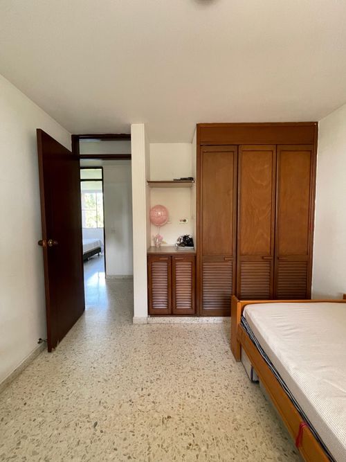 Apartamento de 3 alcobas en venta en La Flora, Cali, 87 m² · foto 9 de 18