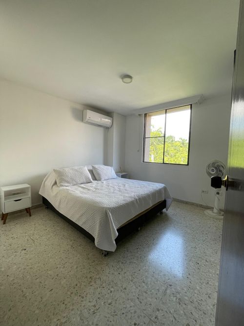 Apartamento de 3 alcobas en venta en La Flora, Cali, 87 m² · foto 11 de 18