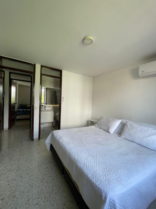 Apartamento de 3 alcobas en venta en La Flora, Cali, 87 m² · foto 13 de 18