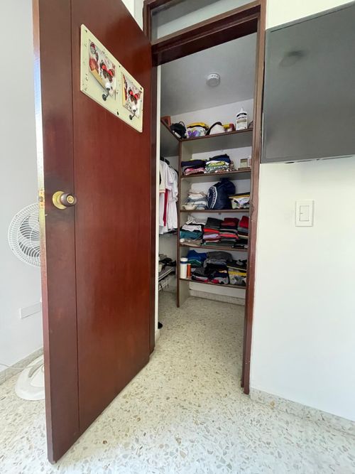 Apartamento de 3 alcobas en venta en La Flora, Cali, 87 m² · foto 14 de 18