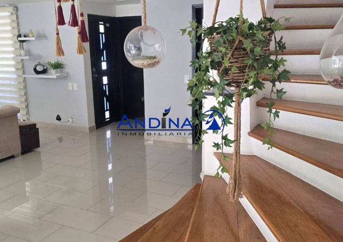 Casa de 3 alcobas en venta en Loma De Los Bernal, Medellín, 190 m² · foto 12 de 20
