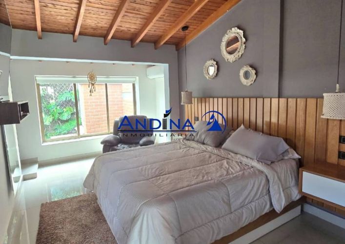 Casa de 3 alcobas en venta en Loma De Los Bernal, Medellín, 190 m² · foto 19 de 20
