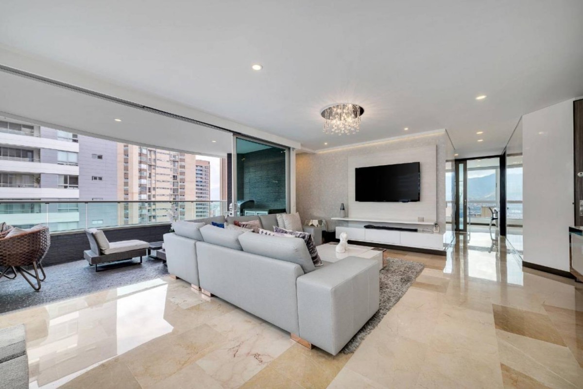 Apartamento en arriendo en Castropol, Medellín · foto 5 de 19
