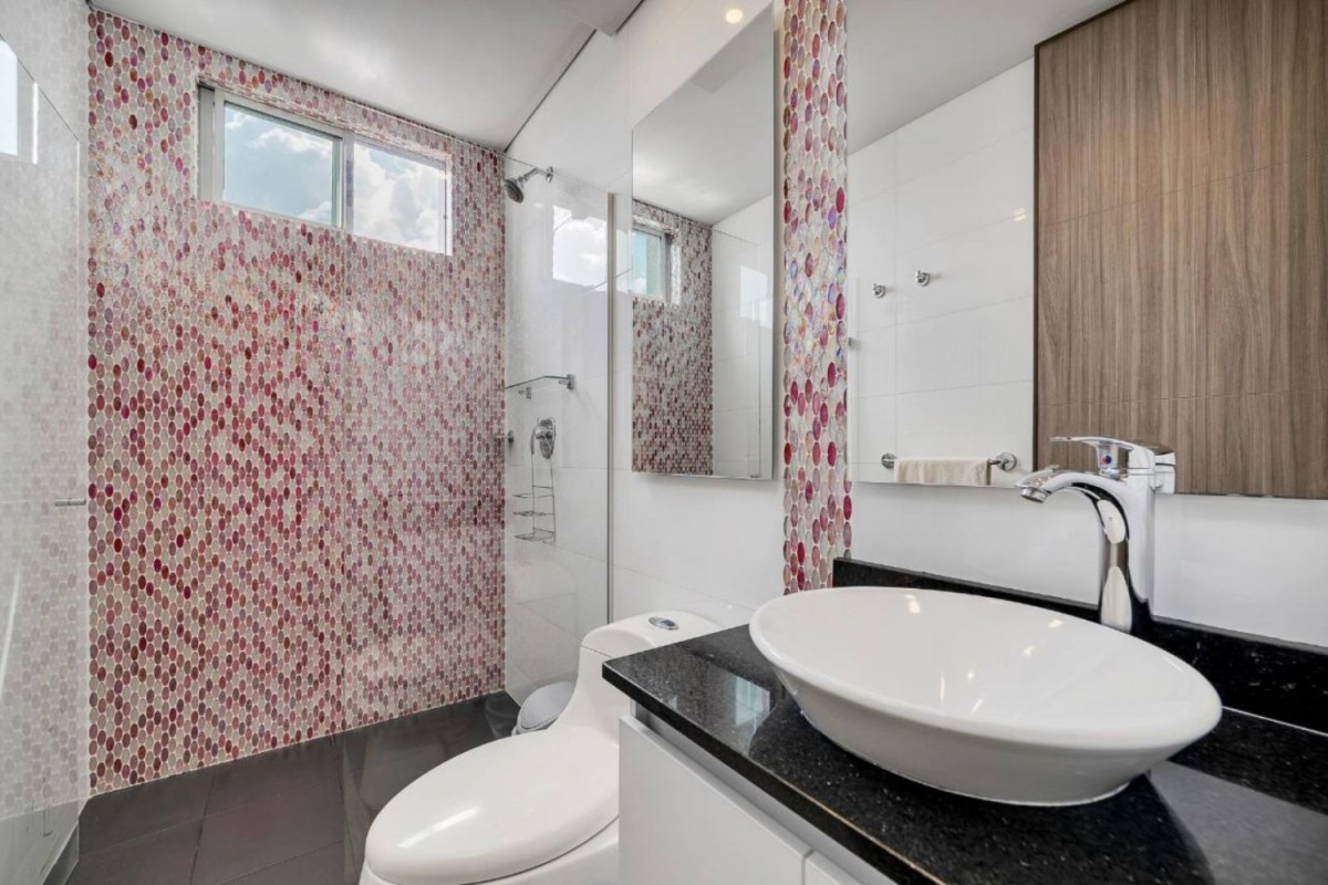 Apartamento en arriendo en Castropol, Medellín · foto 16 de 19