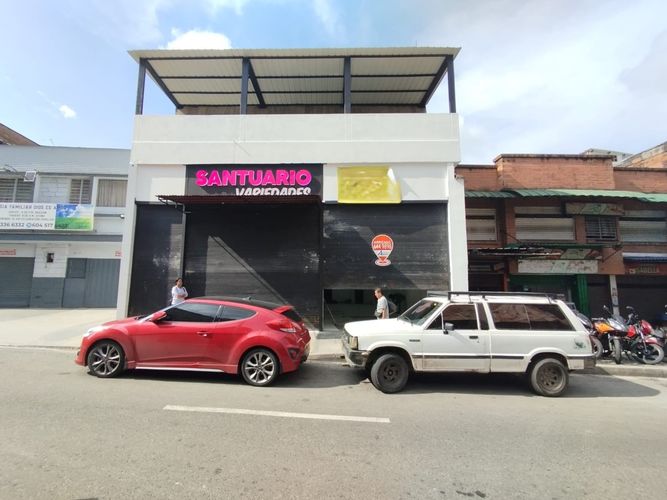 Local en arriendo en Bombona No.1, Medellín, 95 m² · foto 4 de 10