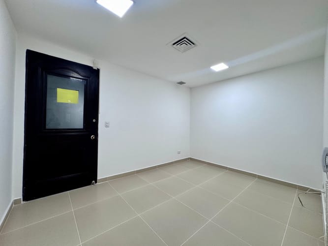 Oficina en arriendo en El Poblado, Medellín, 37 m² · foto 6 de 8