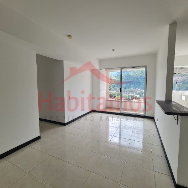 Apartamento en venta en Glorieta Pilsen, Itagüí · foto 4 de 20