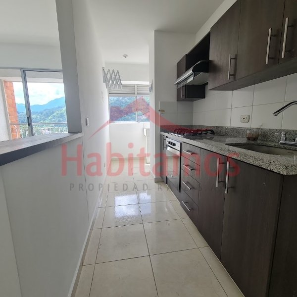 Apartamento en venta en Glorieta Pilsen, Itagüí · foto 5 de 20