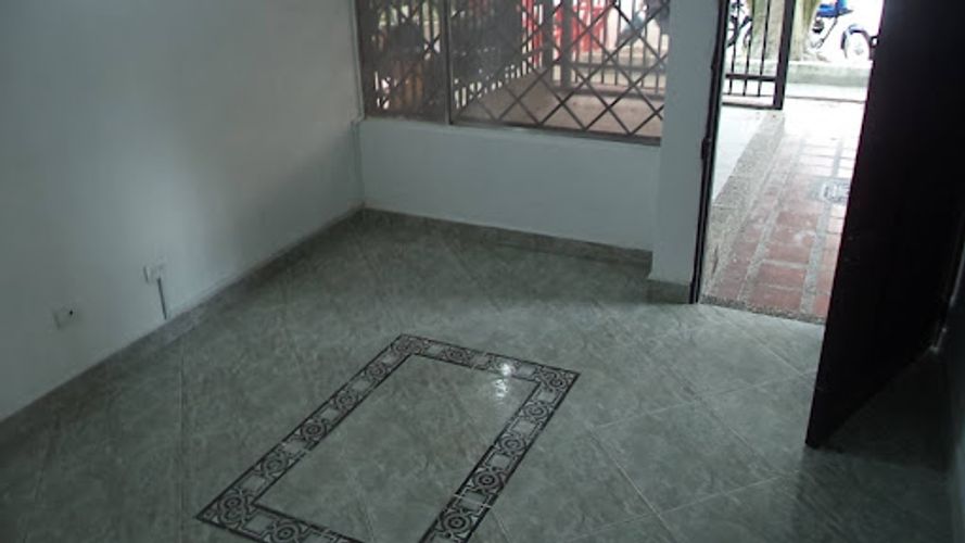 Local en arriendo en Bosques De San Pablo, Medellín, 100 m² · foto 5 de 24