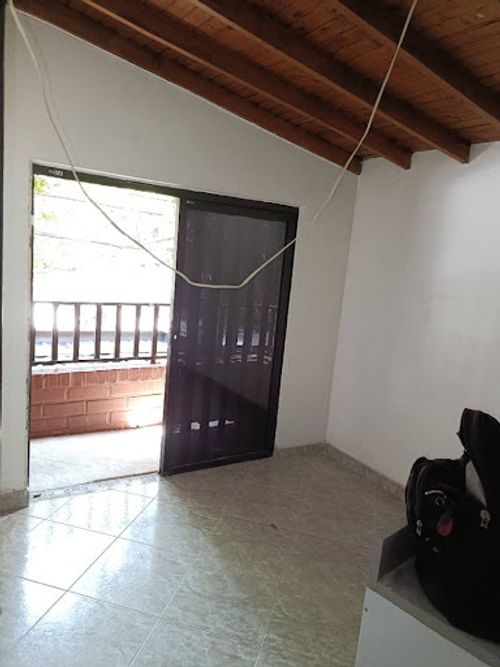 Local en arriendo en Bosques De San Pablo, Medellín, 100 m² · foto 20 de 24
