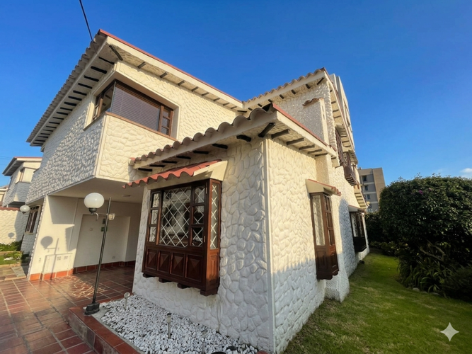 Casa de 4 alcobas en venta en Belmira, Bogotá, 159 m² · foto 3 de 24