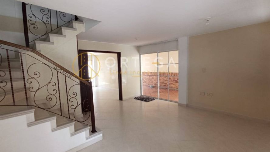 Casa de 4 alcobas en venta en Anillo Vial, Floridablanca, 234 m² · foto 5 de 24