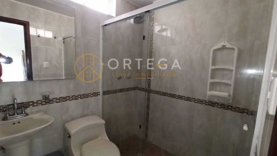 Casa de 4 alcobas en venta en Anillo Vial, Floridablanca, 234 m² · foto 14 de 24