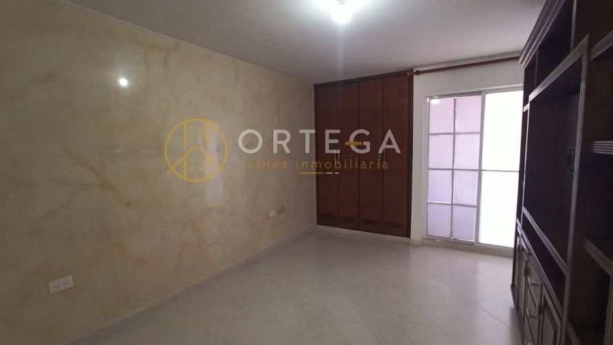 Casa de 4 alcobas en venta en Anillo Vial, Floridablanca, 234 m² · foto 17 de 24