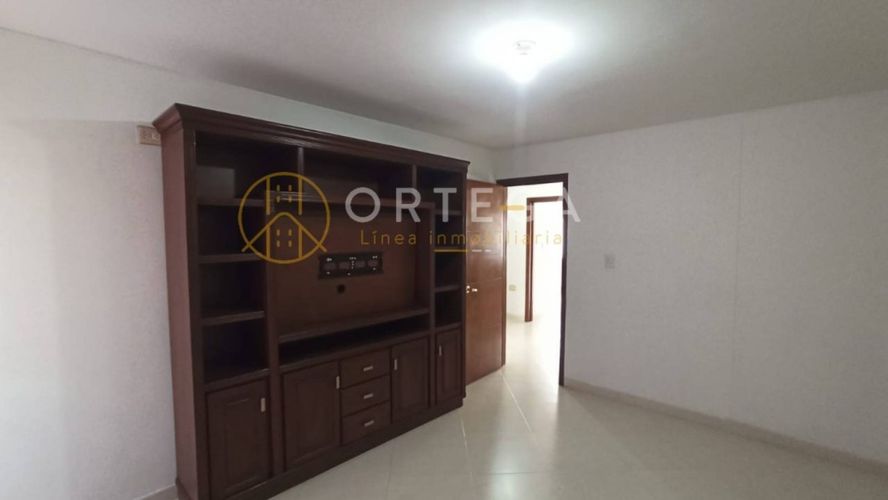 Casa de 4 alcobas en venta en Anillo Vial, Floridablanca, 234 m² · foto 18 de 24