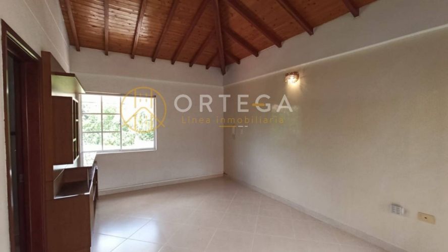 Casa de 4 alcobas en venta en Anillo Vial, Floridablanca, 234 m² · foto 20 de 24