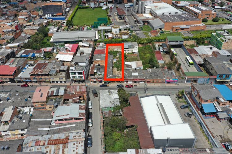 Casa de 2 alcobas en venta en Ub. Serrezuelita, Funza, 635 m² · foto 2 de 24