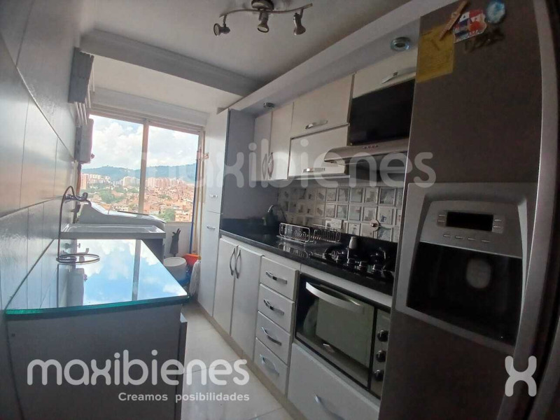 Apartamento en venta en Belén Los Alpes, Medellín · foto 3 de 13