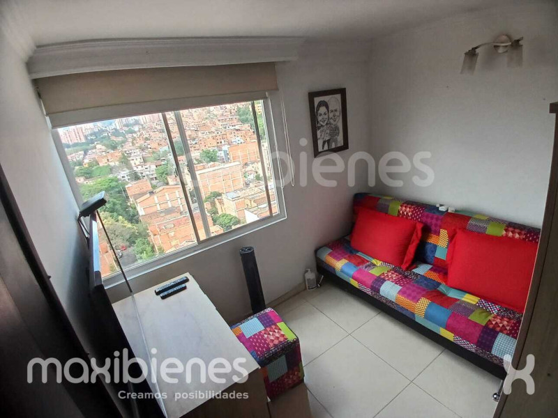 Apartamento en venta en Belén Los Alpes, Medellín · foto 7 de 13
