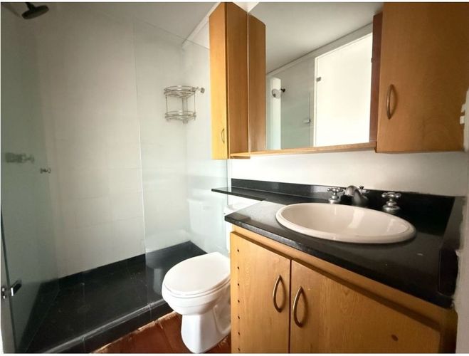 Apartaestudio en arriendo en Los Parra, Medellín, 74 m² · foto 7 de 9