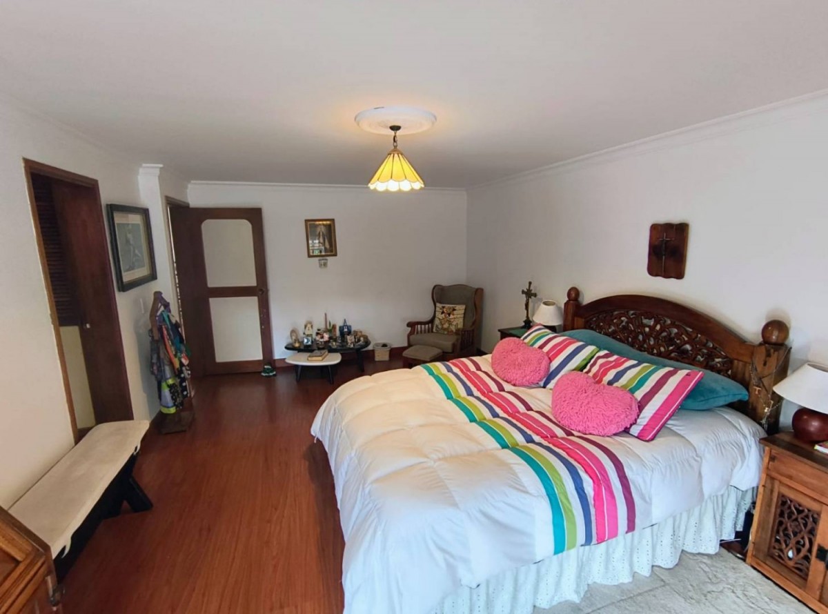 Casa en venta en San Jose De Bavaria, Bogotá · foto 18 de 24