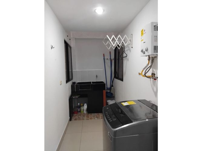 Apartamento de 3 alcobas en arriendo en Conquistadores, Medellín, 90 m² · foto 15 de 24