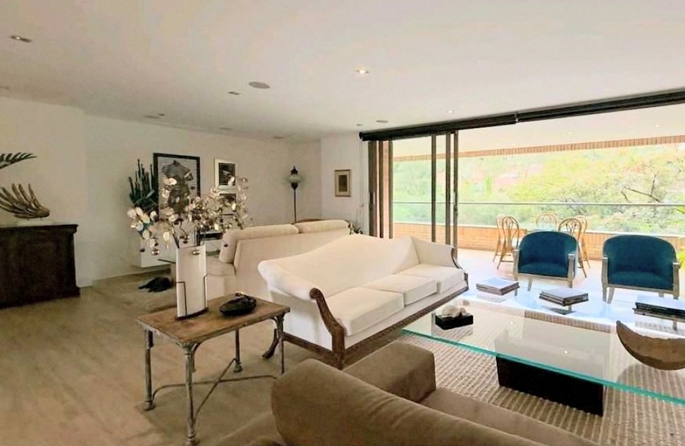 Apartment for sale in El Poblado, Medellín 2