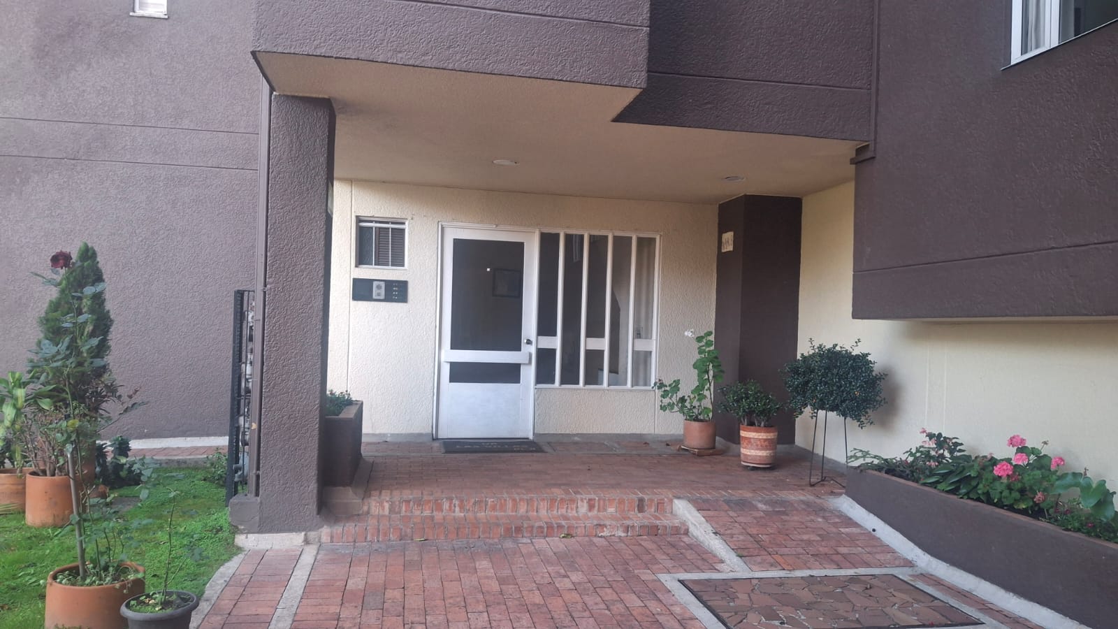 Apartamento en venta en Las Villas, Bogotá · foto 23 de 24