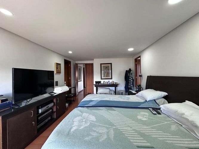 Apartamento de 3 alcobas en venta en El Poblado, Medellín, 212 m² · foto 12 de 20