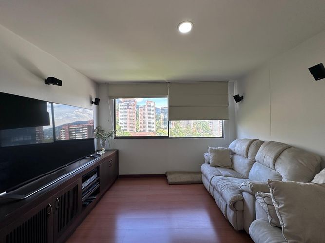 Apartamento de 3 alcobas en venta en El Poblado, Medellín, 212 m² · foto 14 de 20