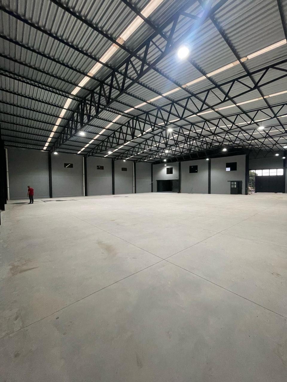NAVE INDUSTRIAL EL ALQUILER 1200M2 EN YPANE JG