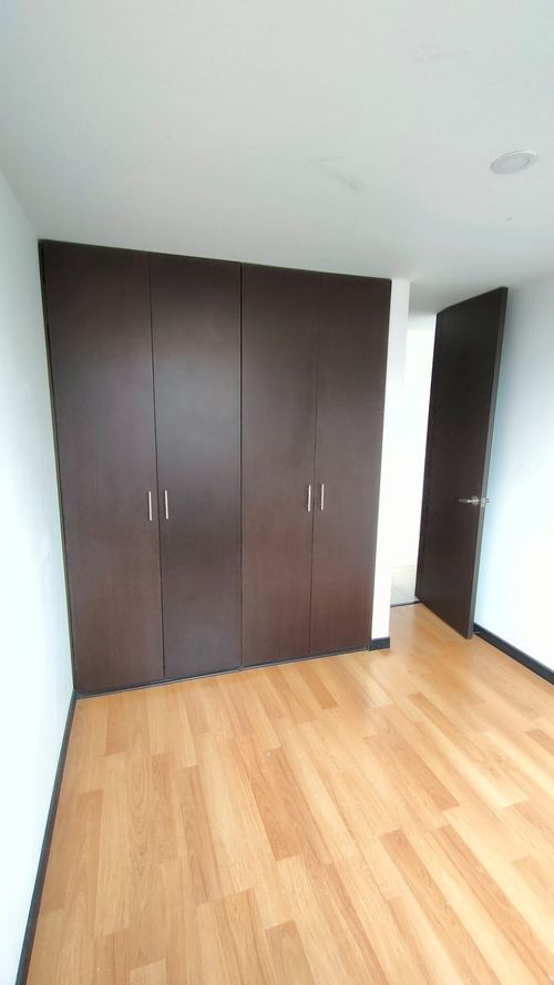 Apartamento de 4 alcobas en venta en Villemar, Bogotá, 104 m² · foto 15 de 20