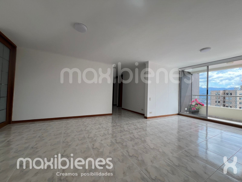 Apartamento en arriendo en El Poblado, Medellín · foto 4 de 17