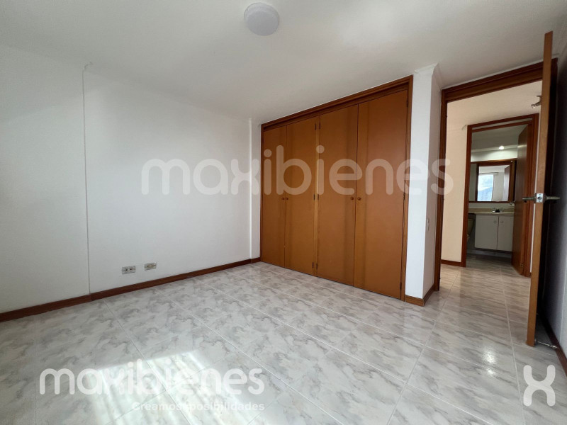 Apartamento en arriendo en El Poblado, Medellín · foto 9 de 17