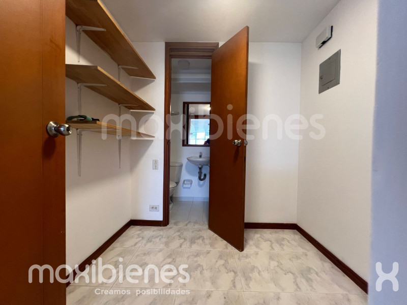 Apartamento en arriendo en El Poblado, Medellín · foto 12 de 17