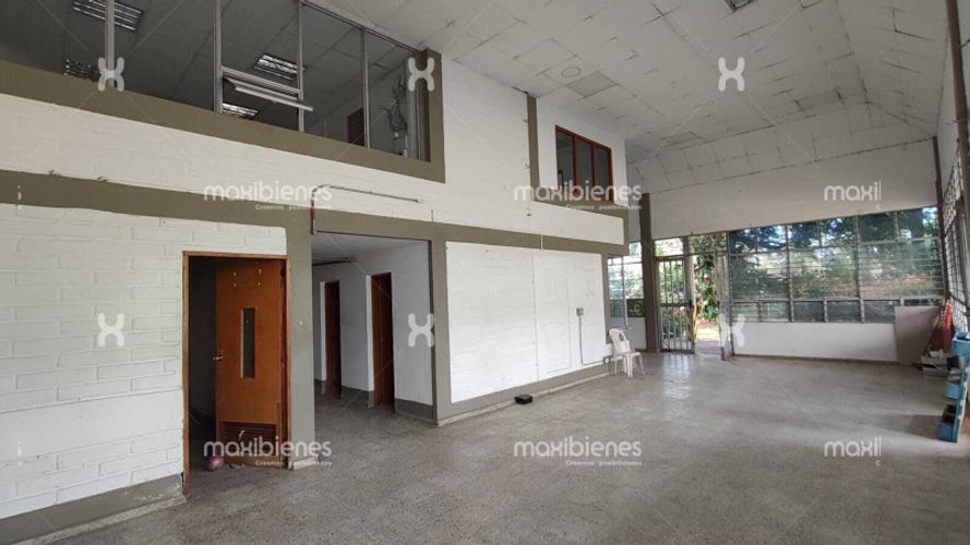 Bodega en arriendo en Vereda Zungo Carretera, Apartado, 4300 m² · foto 5 de 24