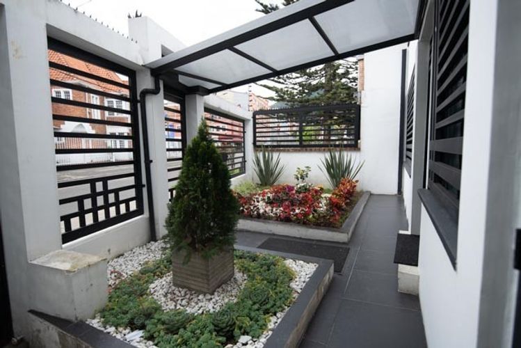 Casa en venta en Galerias, Bogotá · foto 2 de 13