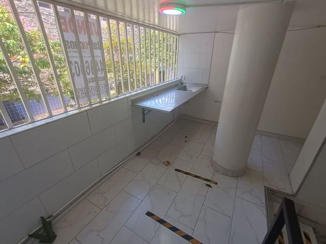 Local en venta en La Candelaria, Medellín, 34 m² · foto 7 de 11