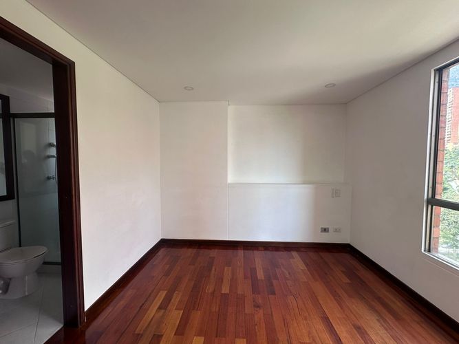 Apartamento de 4 alcobas en venta en El Poblado, Medellín, 170 m² · foto 11 de 19