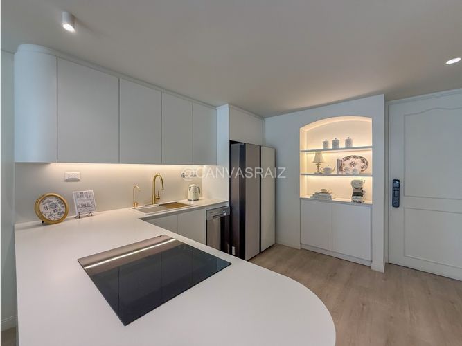 Apartamento de 2 alcobas en venta en El Poblado, Medellín, 88 m² · foto 6 de 16