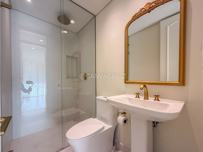 Apartamento de 2 alcobas en venta en El Poblado, Medellín, 88 m² · foto 8 de 16