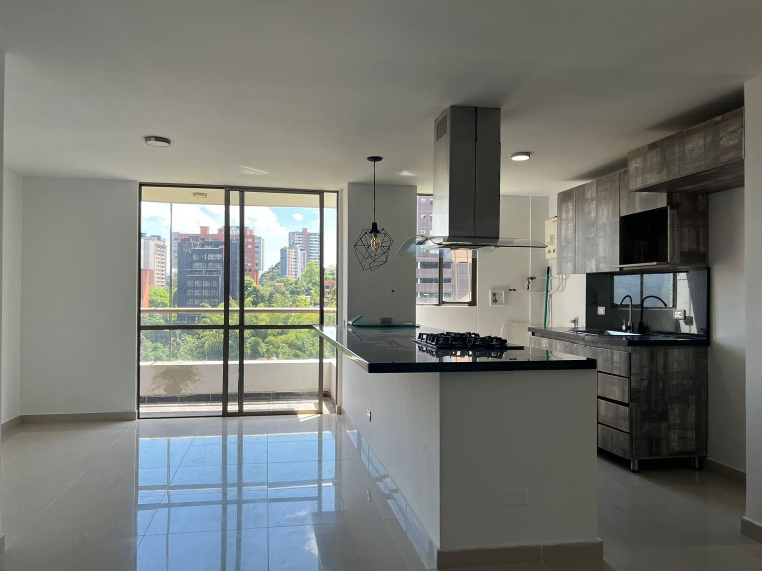 Apartamento en venta en Cumbres, Envigado · foto 2 de 16