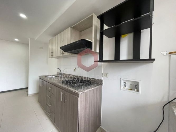 Apartamento de 3 alcobas en venta en Rionegro, 80 m² · foto 3 de 20