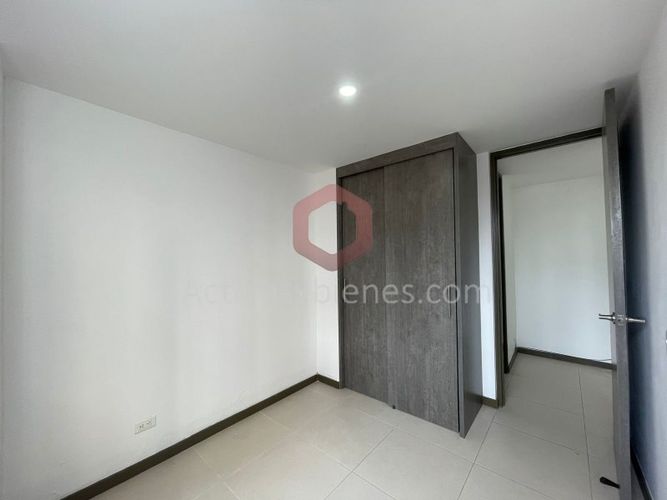 Apartamento de 3 alcobas en venta en Rionegro, 80 m² · foto 9 de 20