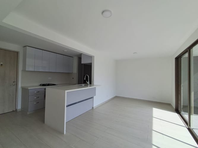 Apartamento de 2 alcobas en arriendo en Rionegro, 80 m² · foto 4 de 11