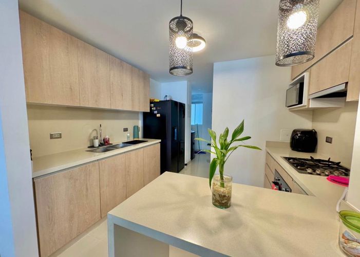 Apartamento de 3 alcobas en venta en Cuarto De Legua - Guadalupe, Cali, 98 m² · foto 2 de 12