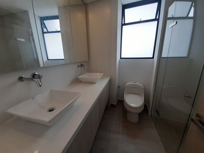 Apartamento de 3 alcobas en arriendo en Loma Del Escobero, Envigado, 147 m² · foto 5 de 17